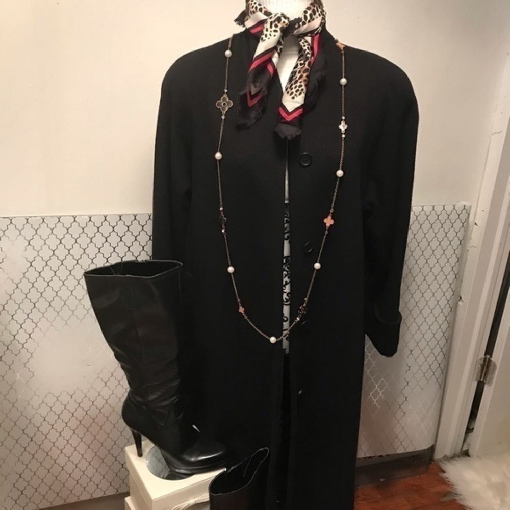 Pavilion 100% wool black coat with shoulder pads!